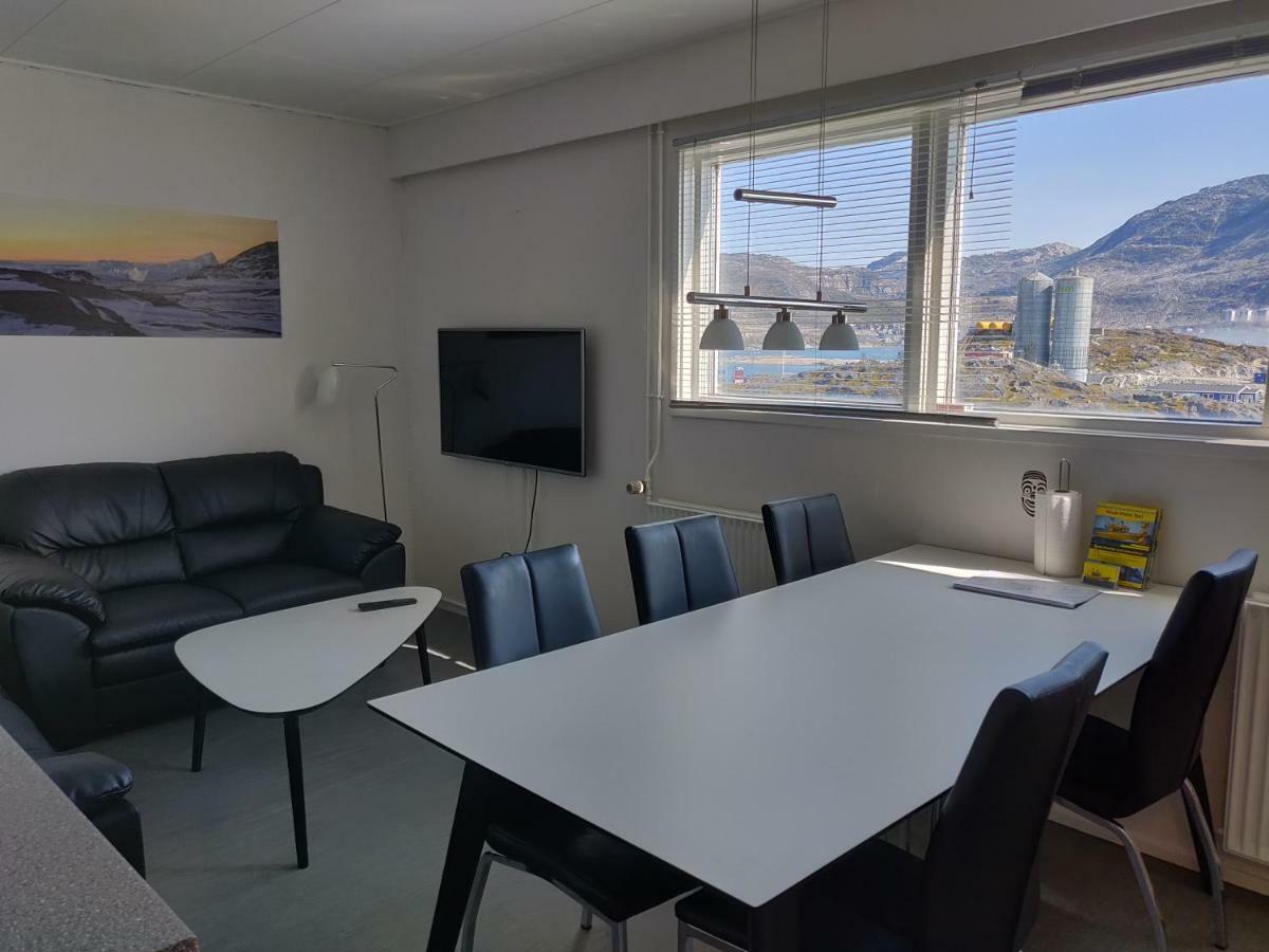 Vandrehuset 2 Og 3 Nuuk Exterior foto